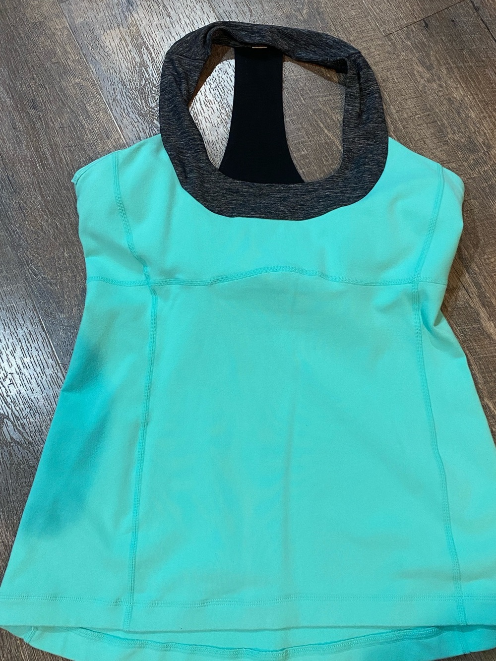 Lululemon Women’s Sleeveless Racerback Scoop Neck Tank Top Size 8